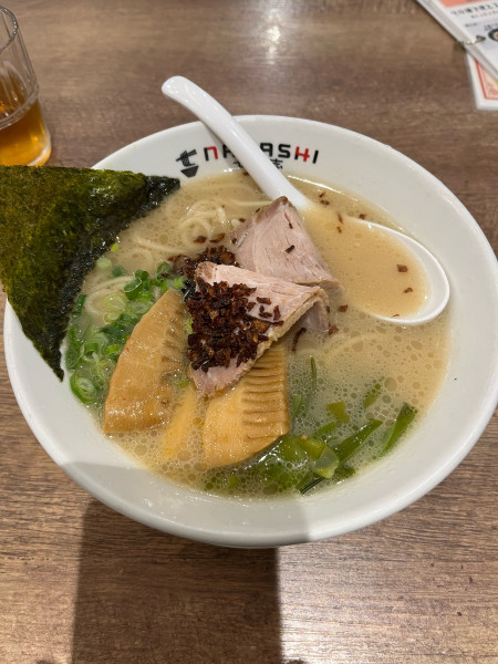 「白醤油ラーメン」@七志 とんこつ編 青葉台店の写真
