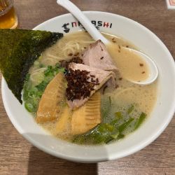 白醤油ラーメン