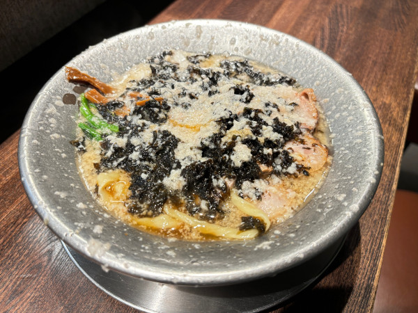 「岩のりラーメン　大脂」@背油中華そば 福鳳の写真