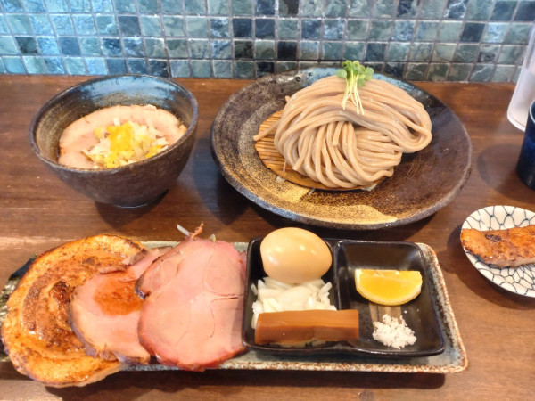 「汁並つけ麺中＋特製トッピング」@麺屋みつば＋クローバーの写真