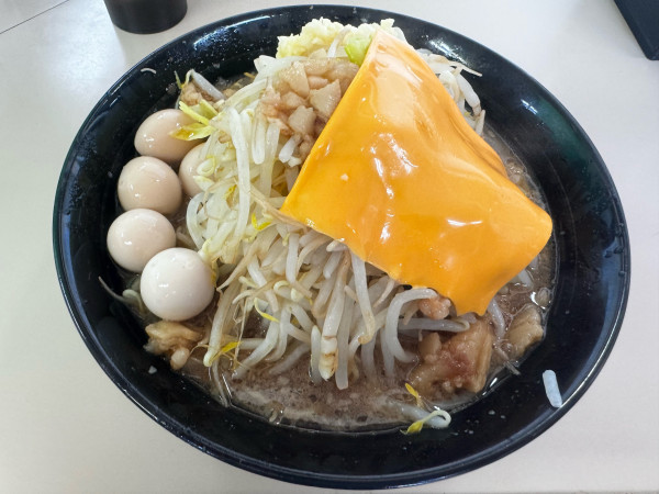 「ラーメン＋チーズ＋うずら」@夢を語れ 山梨の写真
