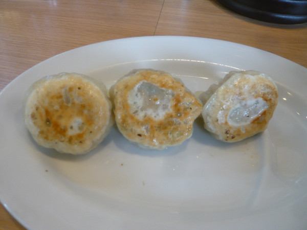 「つつみ焼き餃子（3個）」@ゴリララーメンの写真