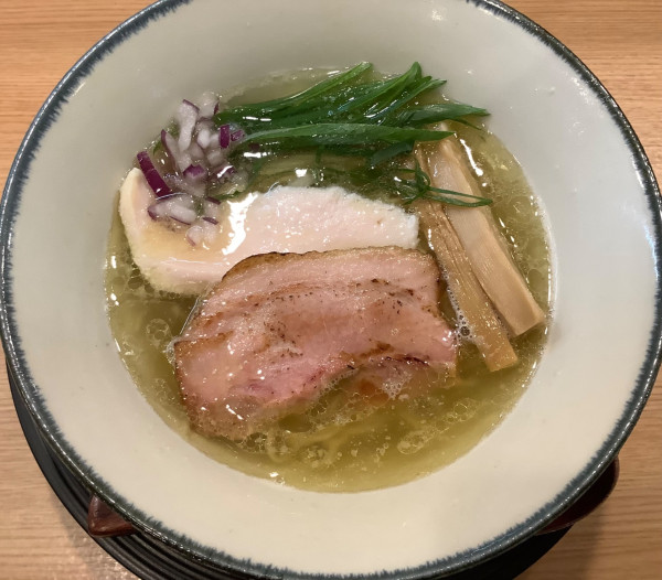 「塩らぁ麺」@横浜淡麗らぁ麺 川上の写真