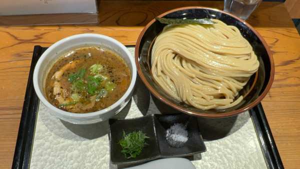 「焦葱油つけ蕎麦大（1500円）」@中華蕎麦 ひら井の写真