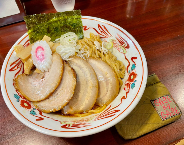 「黒丸チャーシュー油そば」@ぶぶか 吉祥寺北口店の写真