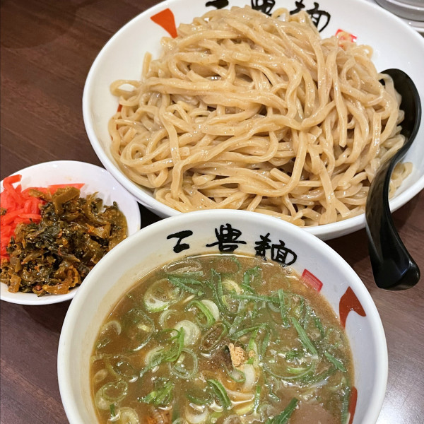「濃厚魚介つけ麺 890円」@三豊麺 新開地店の写真