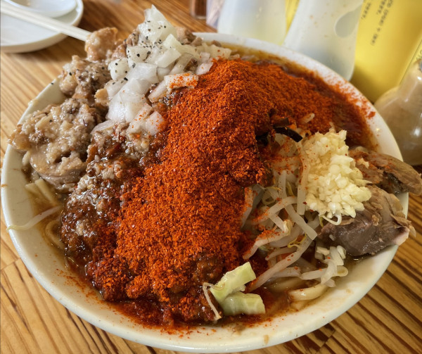 「赤道 650円 + 大盛 + 豚入（ヤクミ・野菜・蒜・脂」@にかいやの写真