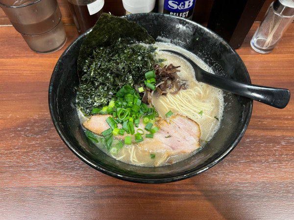 「岩のりラーメン（750）替玉（100）」@ラーメン 木村亭の写真