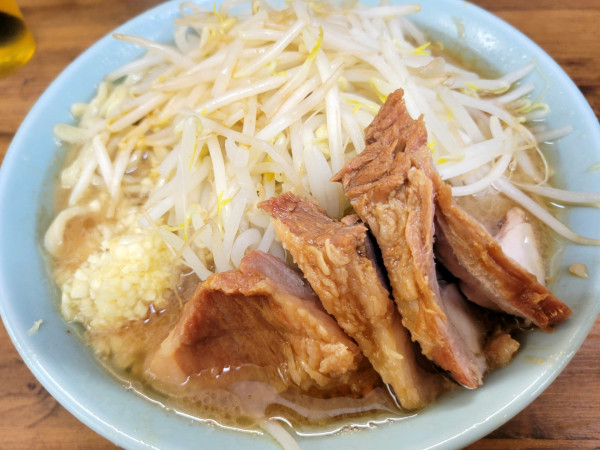 「小豚(ニンニク、カラメ)」@ラーメン二郎 池袋東口店の写真