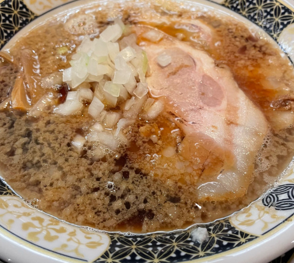 「背脂煮干しラーメン」@麺’s room 神虎 大阪駅前ビル店の写真