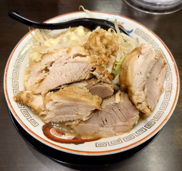 「小ラーメン+豚１枚(930円)」@豚ラーメン大山 国分寺店の写真