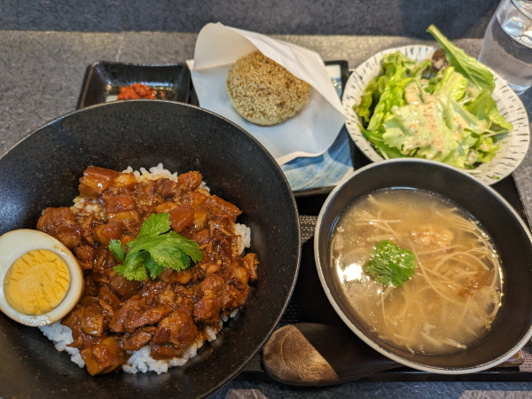 「限定20食ZANさんの台所【Zの台湾飯セット】」@なんか喰ぃ亭の写真