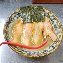 超煮干しそば（麺大盛り・味玉とお肉）