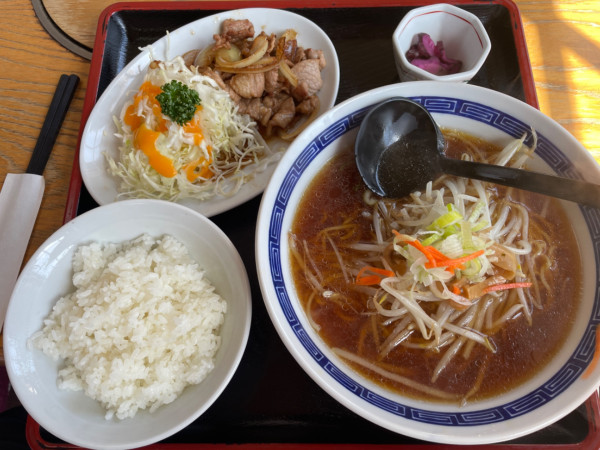 「ラーメン×焼肉セット」@まんぷく亭の写真