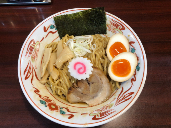 「黒丸味玉油そば」@ぶぶか 吉祥寺北口店の写真