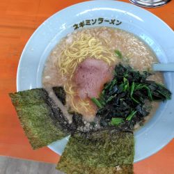 コテコテラーメン（750円）＋トッピング（ほうれん草120円