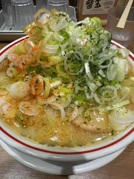 「ばら味噌1030円+ネギ150円」@玉 バラそば屋 川崎アゼリア店の写真