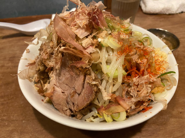 「塩あえ 1000円」@ラーメン荘 歴史を刻め 新栄店の写真