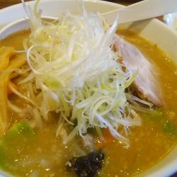味噌ラーメン 820円＋小ライス 110円