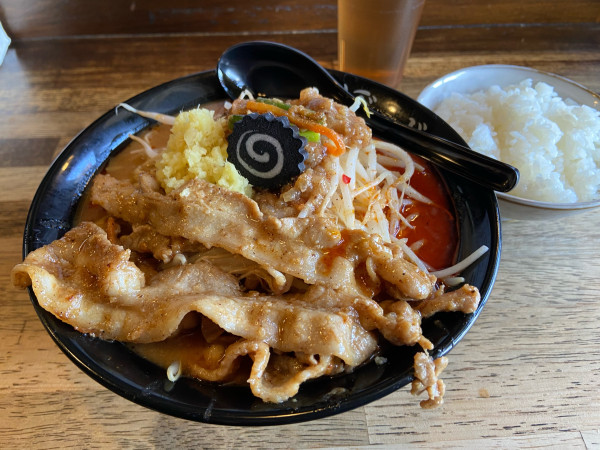 「旨辛味噌ラーメン 中 950円 ライス150円」@旨辛味噌らーめん ぼんずの写真