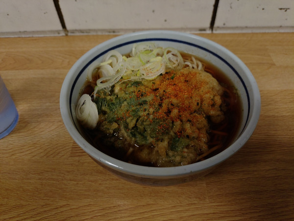 「春菊天そば(490円)」@駅そば大宮の写真