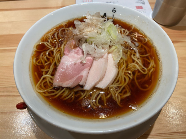 「鶏醤油 880円」@らーめん吟雅の写真