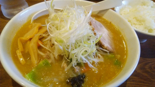 「味噌ラーメン 820円＋小ライス 110円」@ラーメン 嘉祥の写真