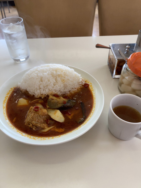 「インドポークカレー（大盛）　1000円」@カレーとパスタの店 みみかの写真
