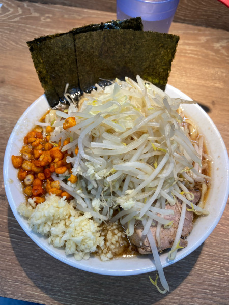 「ミニラーメン（250g）ニンニク、ヤサイ、辛揚げ」@麺屋 浜一の写真