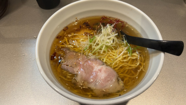 「琥珀醤油味玉ラーメン」@天雷軒 神谷町の写真