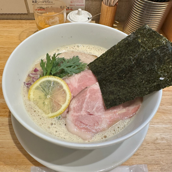 「濃厚煮干しぱいたんらぁめん」@麺家 獅子丸の写真