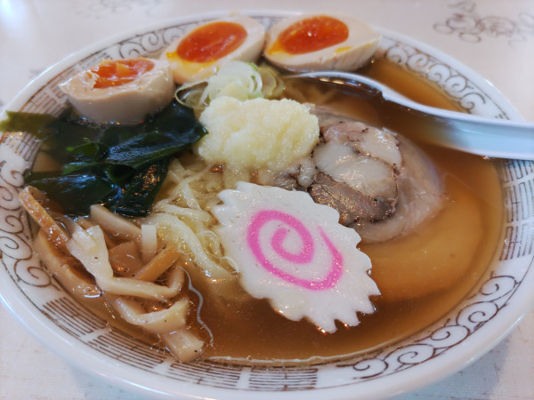 「にんにくラーメン 870円　味付け玉子トッピング 150円」@佐野山銀 本店の写真