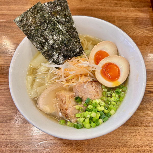 特製鶏塩そば（1300円）