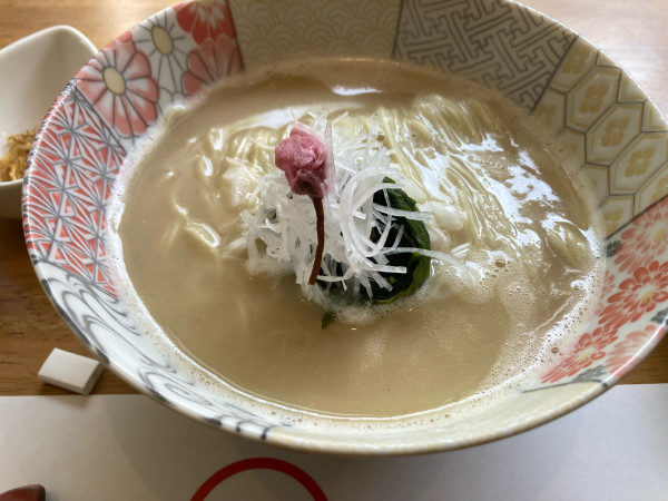 「十勝マンガリッツァ和歌山ホロホロ鶏白湯」@空庵の写真