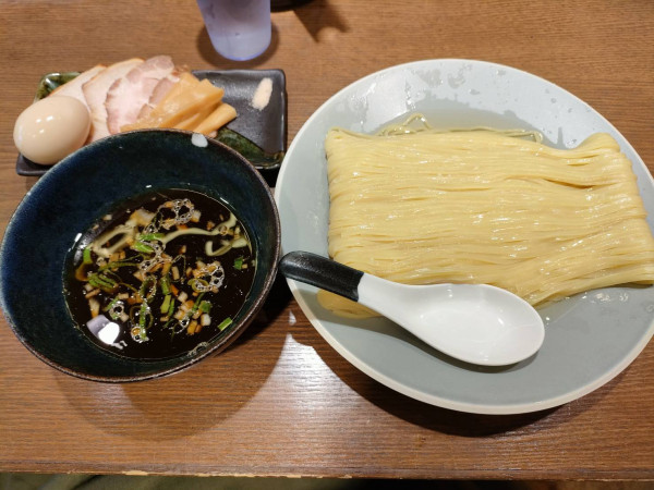 「特製昆布水つけ麺」@RAMEN and TSUKEMEN Number.6の写真