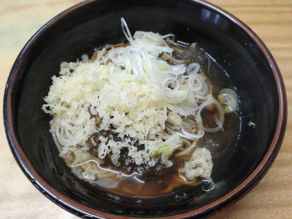 「とろろ昆布（そば）　４７０円」@一八の写真