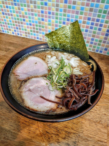 「背脂煮干ラーメン」@中華蕎麦 丸め 東久留米店の写真