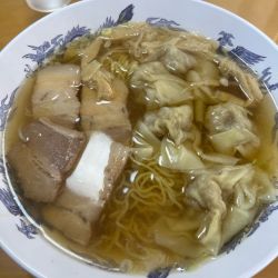 まのけ　ワンタン麺
