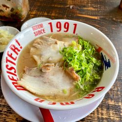 とんこつラーメン