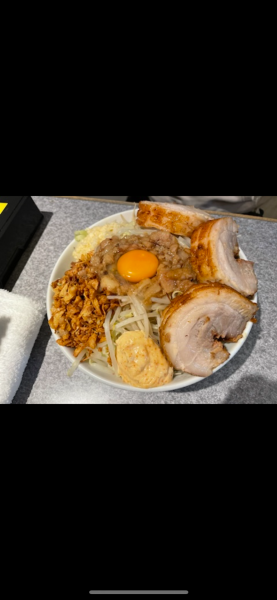 「汁なし　塩　豚追加」@ラーメン宮郎の写真