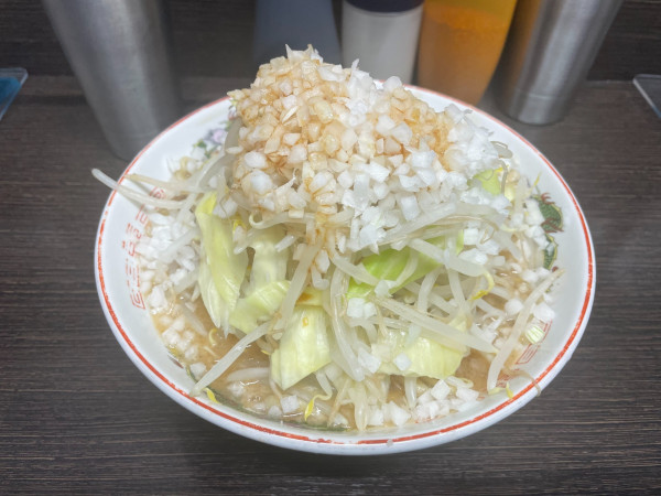 「ラーメン+玉ねぎ」@ラーメン二郎 川越店の写真