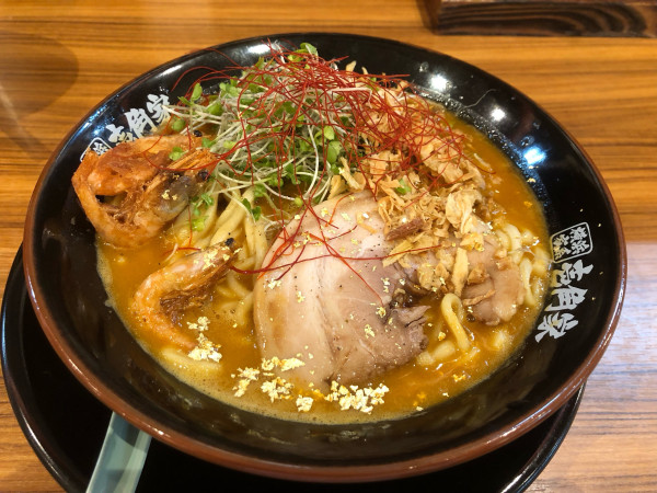 「金の海老カレー家系」@横浜家系ラーメン 壱角家 落合南長崎店の写真