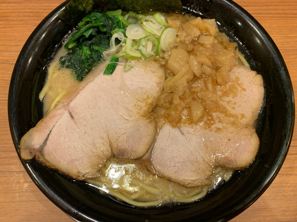 「特濃豚ソバ 中」@濃厚豚骨醤油ラーメン ブタシャモジ 新潟駅前店の写真