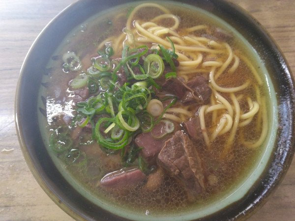 「ホルモン中華そば450円」@きらくの写真