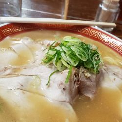 牛骨ラーメン 大