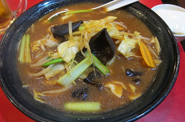 「味噌ラーメン　750円」@花彫酒家の写真