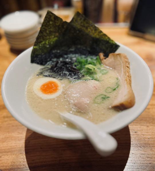 「極・白丸元味（バリカタ￥1290）」@博多一風堂 上野広小路店の写真