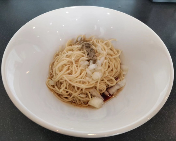 「ニボ玉・ハーフ」@煮干中華蕎麦 舞〜Mau〜の写真