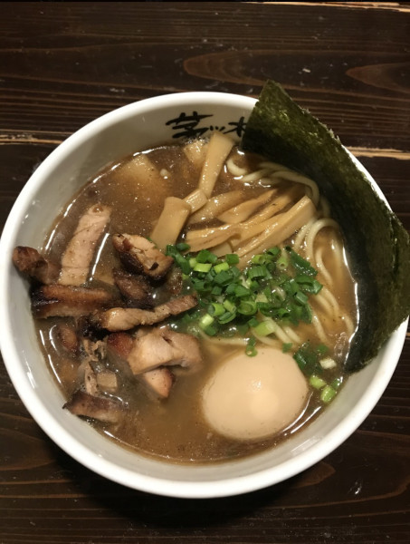 「特製らーめん（中盛）」@麺屋 茅根の写真