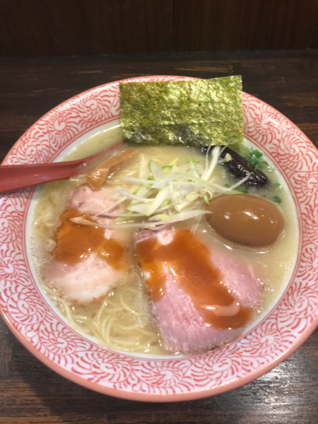 「濃厚鶏白湯らーめん」@らーめん詩の写真